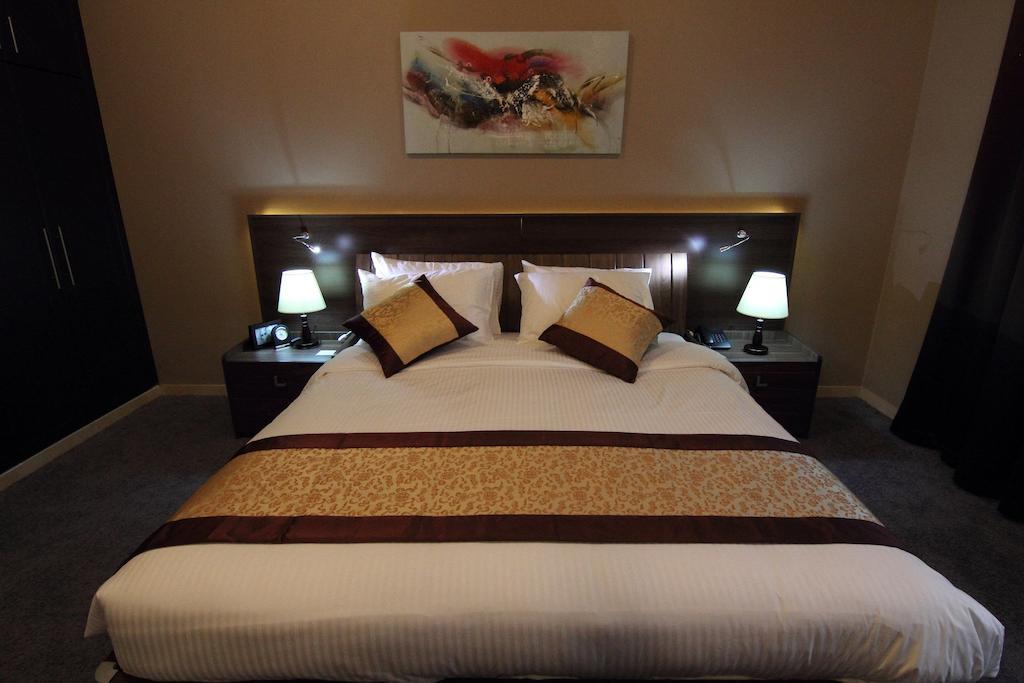 Home To Home Apartments Dubai Rum bild